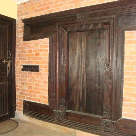 Kumari Guest House Bhatgoan Екстериор снимка