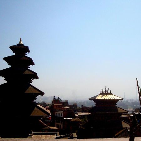Kumari Guest House Bhatgoan Екстериор снимка