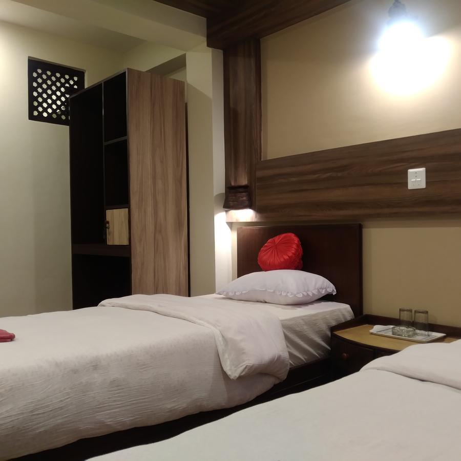 Kumari Guest House Bhatgoan Екстериор снимка
