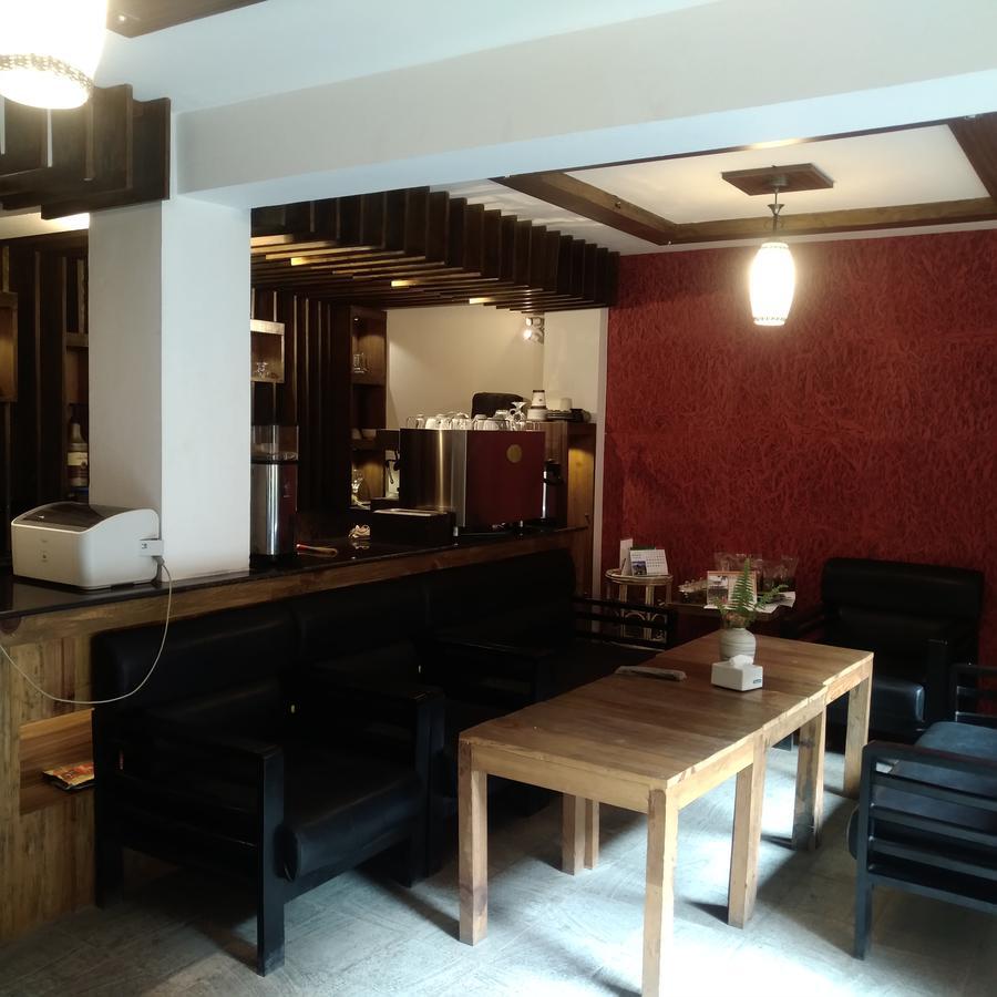 Kumari Guest House Bhatgoan Екстериор снимка