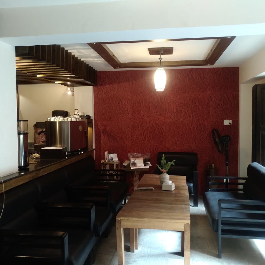 Kumari Guest House Bhatgoan Екстериор снимка
